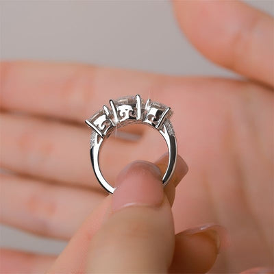 Moissanite 925 Sterling Silver Ring – D-Color VVS Solitaire Engagement Ring