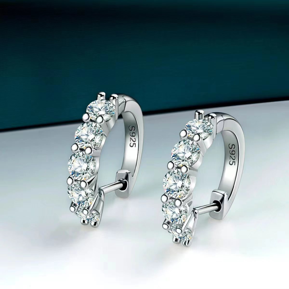 Moissanite 925 Sterling Silver Hoop Earrings – D Color Brilliant Cut VVS JewelryMoissanite 925 Sterling Silver Hoop Earrings – D Color Brilliant Cut VVS Jewelry